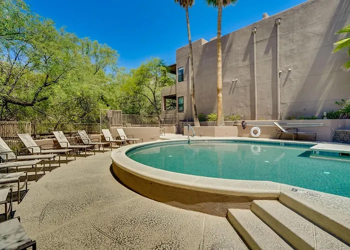 Oasis: Heated Pool, Tennis Court, Hiking! *