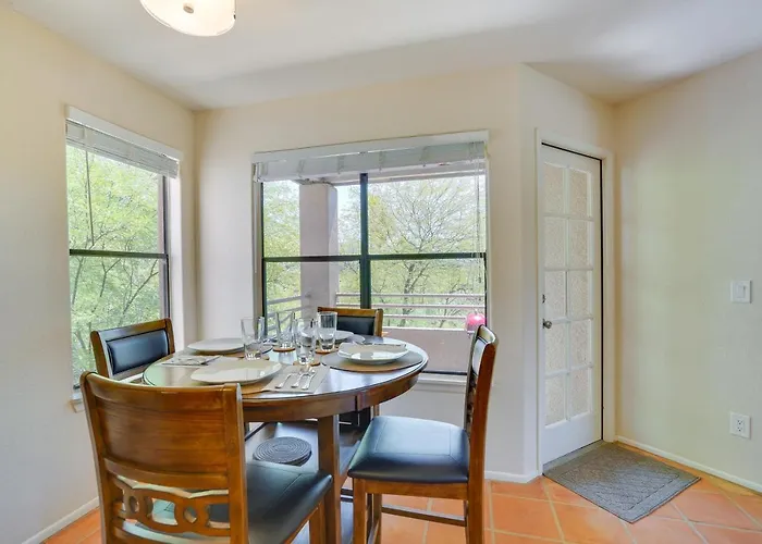 Oasis: Heated Pool, Tennis Court, Hiking! Tucson