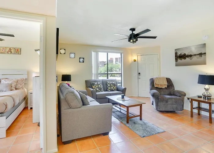 Oasis: Heated Pool, Tennis Court, Hiking! *